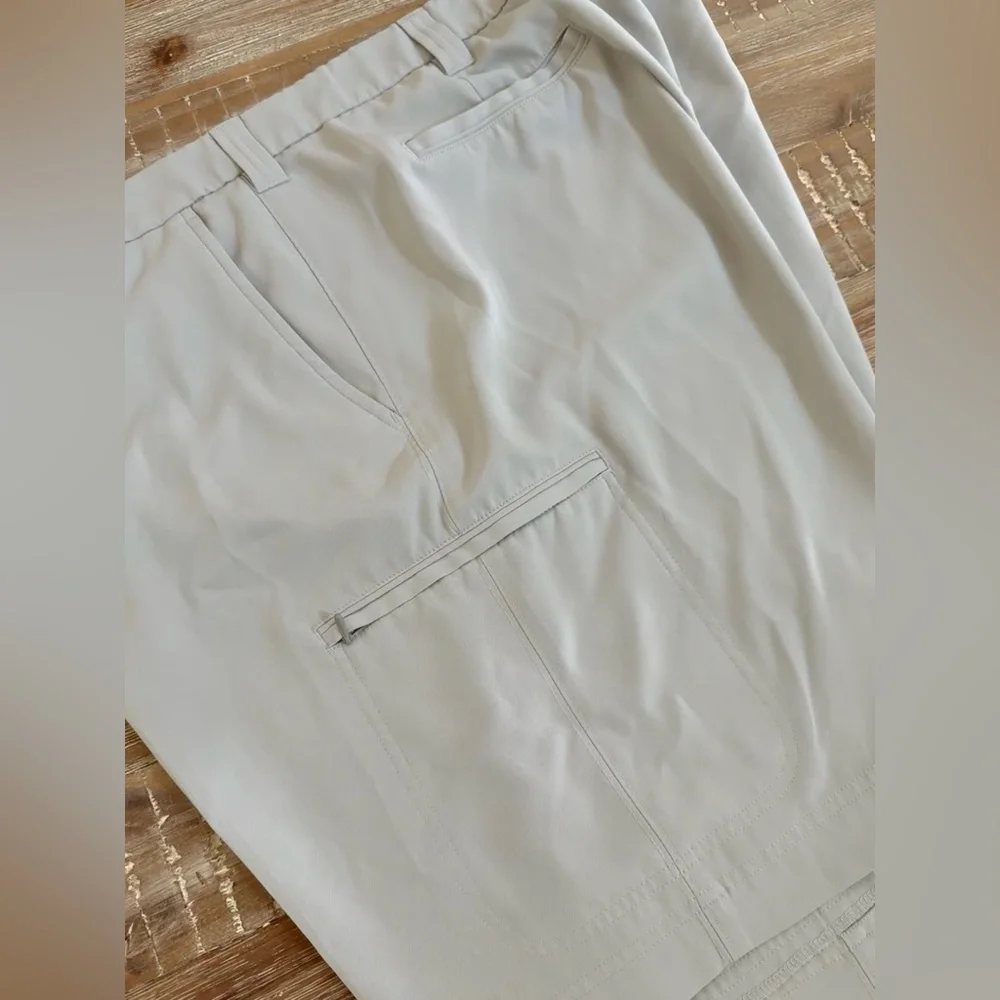 Callaway Gray Active Waistband Golf Shorts 42W UPF 50 sun protection fabric